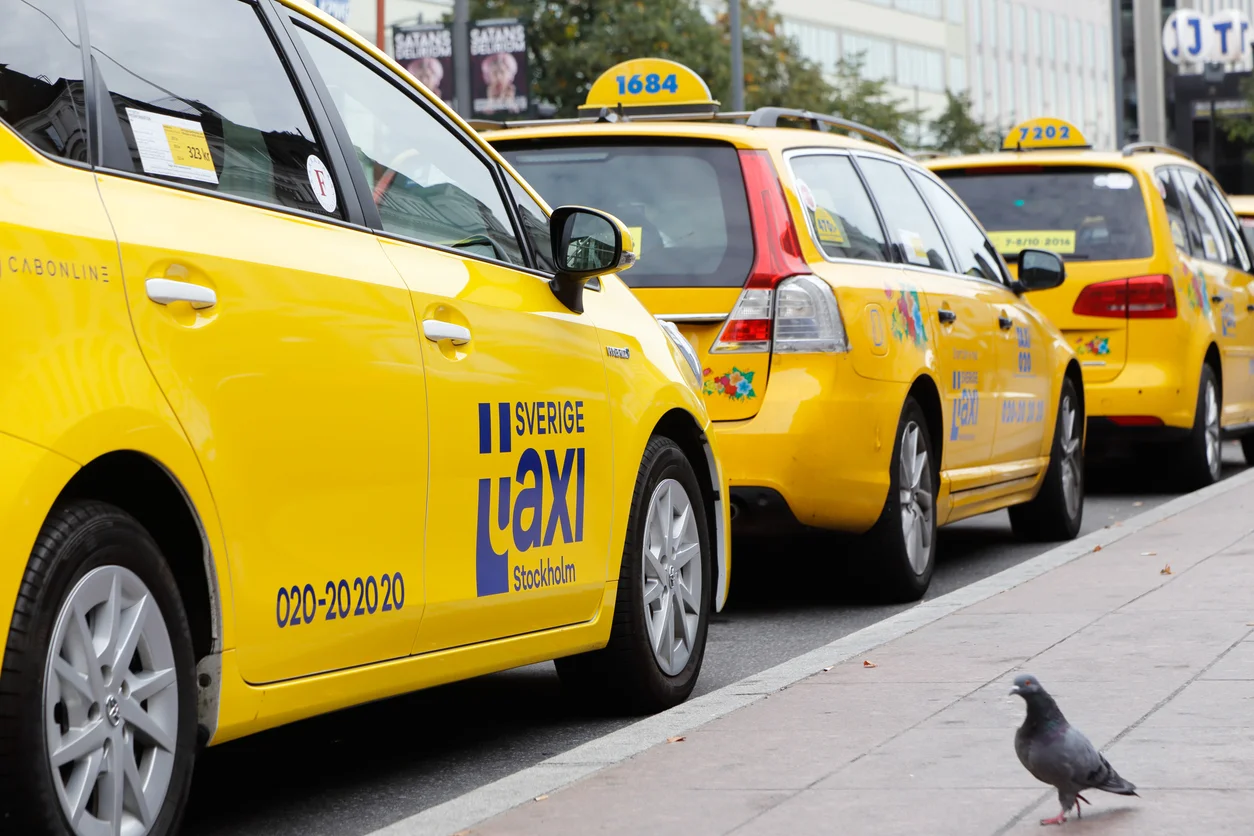 Jämförelse mellan Bolt, Uber och traditionella taxibilar i Sverige